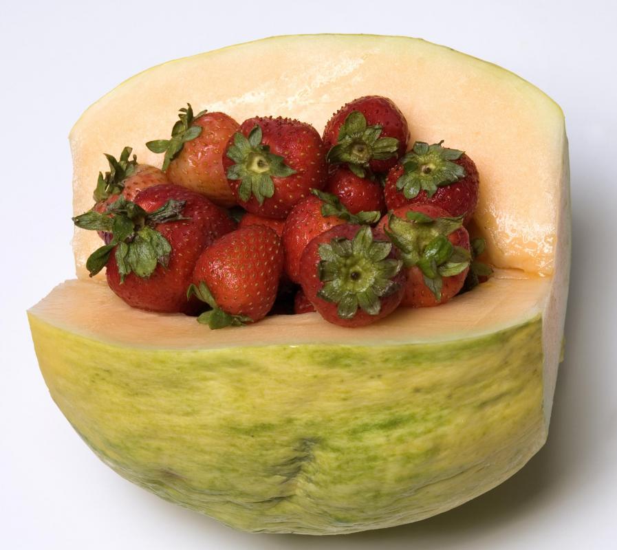 Berries and melons are good for iguanas.