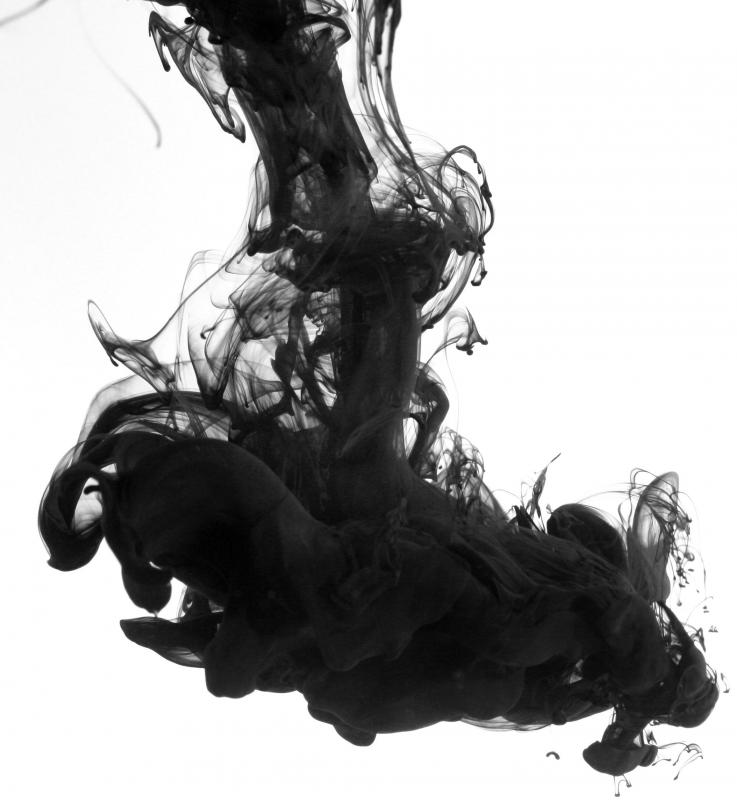 Both male and female squid have ink sacs, which are used defensively.
