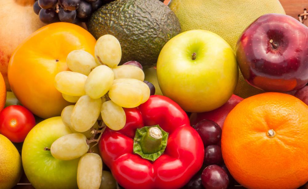 Fruit flies live on and eat ripe and fermenting fruits.