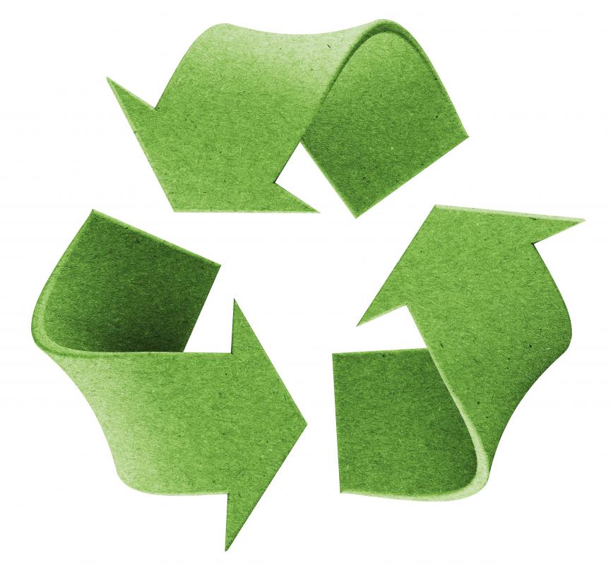 The recycling logo uses the trefoil symbol.
