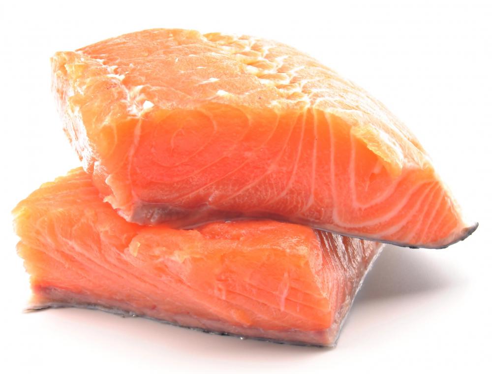 Salmon can help cats have a healthy coat free of dandruff.