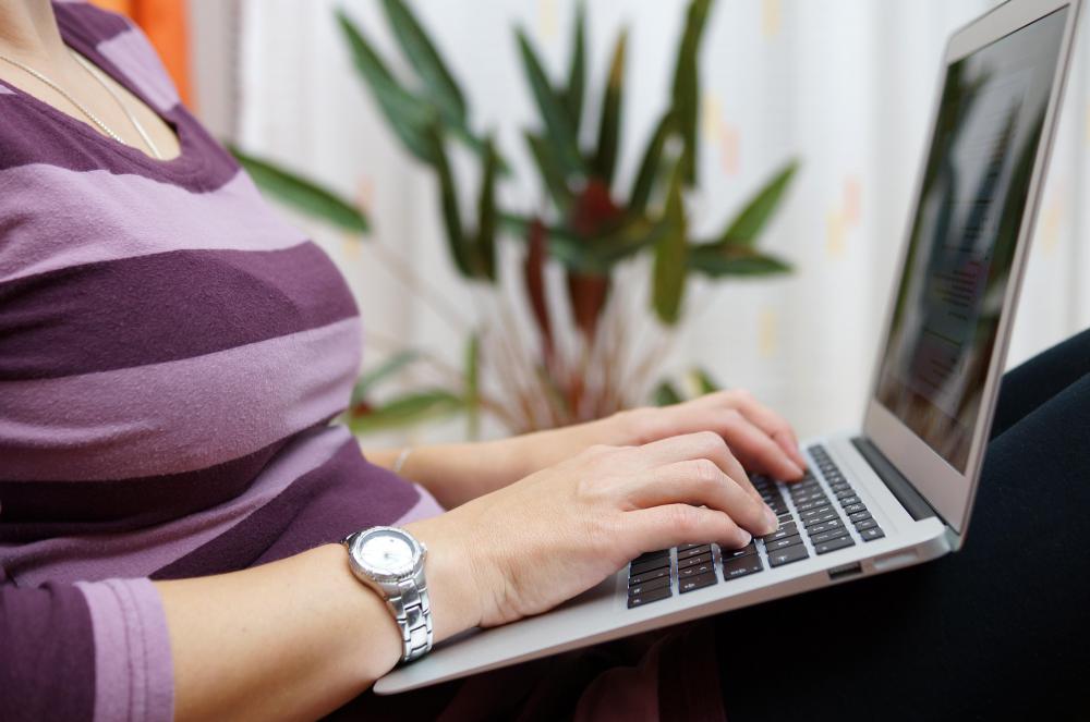 It is important to research the seller and the species thoroughly through a number of different sources before buying.