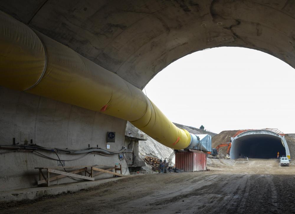 Mining is a major source of air pollution, both for workers inside the tunnels and those living nearby.