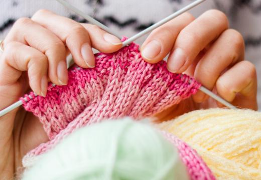 Cat nip toys can be easily knitted.